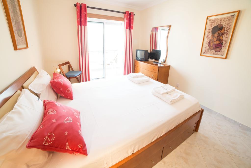Flh Armacao De Pera Flat With Pool Apartment Bagian luar foto