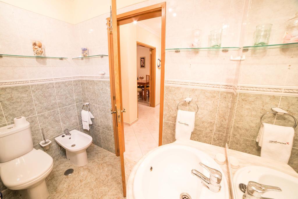 Flh Armacao De Pera Flat With Pool Apartment Bagian luar foto