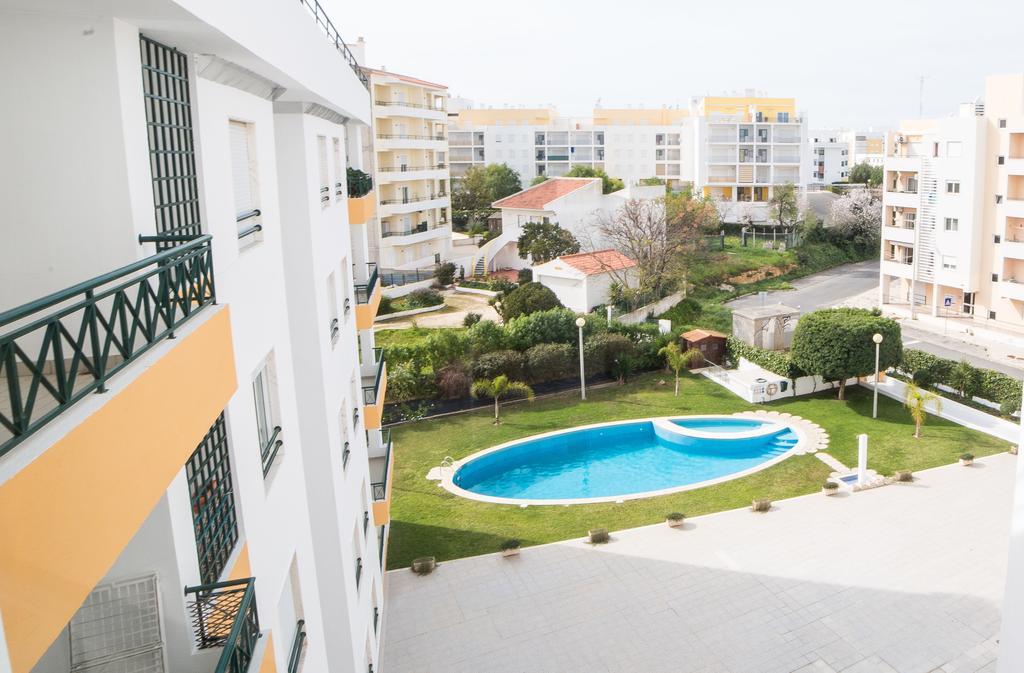 Flh Armacao De Pera Flat With Pool Apartment Bagian luar foto